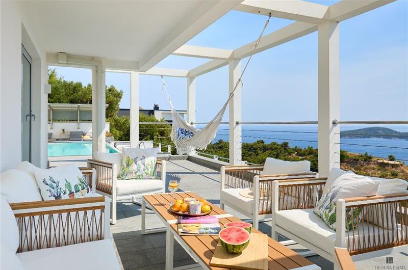 4 bedroom villa with pool and sea view, Orašac, sleeps 8