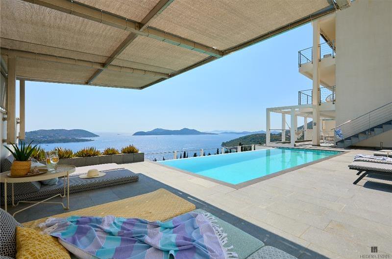 4 bedroom villa with pool and sea view, Orašac, sleeps 8