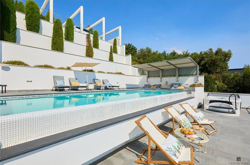 4 bedroom villa with pool and sea view, Orašac, sleeps 8
