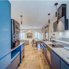 Two-bedroom luxury sea view apartment along Split city sea front sleeps 4