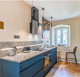 Two-bedroom luxury sea view apartment along Split city sea front sleeps 4