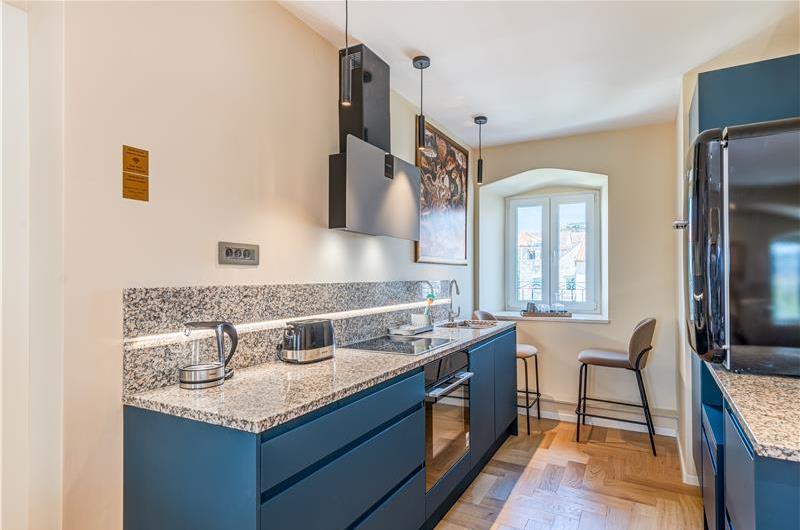 Two-bedroom luxury sea view apartment along Split city sea front sleeps 4
