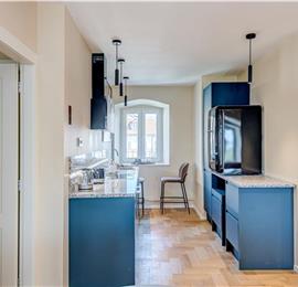 Two-bedroom luxury sea view apartment along Split city sea front sleeps 4