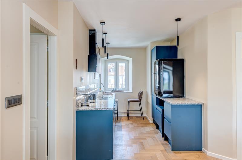 Two-bedroom luxury sea view apartment along Split city sea front sleeps 4
