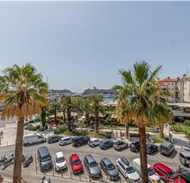 Two-bedroom luxury sea view apartment along Split city sea front sleeps 4