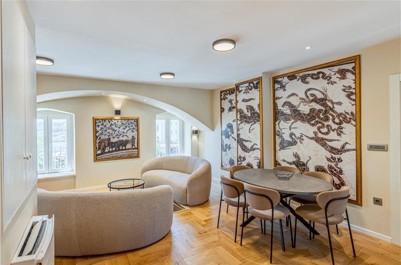 Two-bedroom luxury sea view apartment along Split city sea front sleeps 4