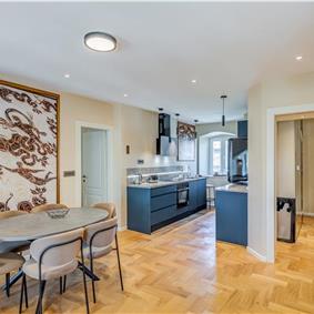 Two-bedroom luxury sea view apartment along Split city sea front sleeps 4