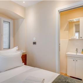 Two-bedroom luxury sea view apartment along Split city sea front sleeps 4