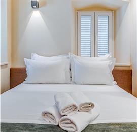 Two-bedroom luxury sea view apartment along Split city sea front sleeps 4