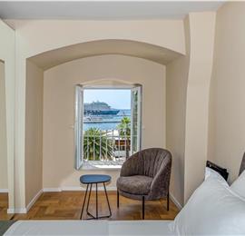 Two-bedroom luxury sea view apartment along Split city sea front sleeps 4