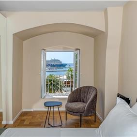 Two-bedroom luxury sea view apartment along Split city sea front sleeps 4