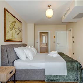 Two-bedroom luxury sea view apartment along Split city sea front sleeps 4