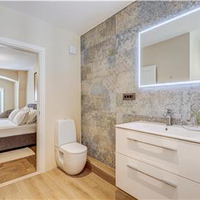 Two-bedroom luxury sea view apartment along Split city sea front sleeps 4