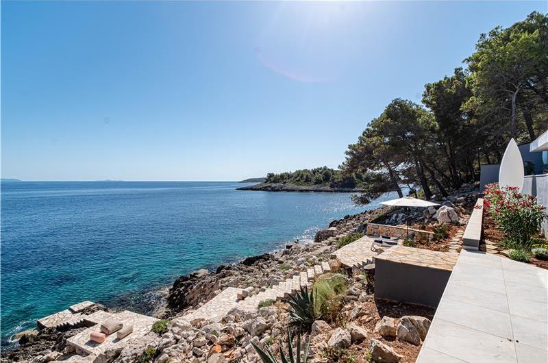 6 bedroom villa with infinity pool and sea views, Korcula Island, sleeps 12