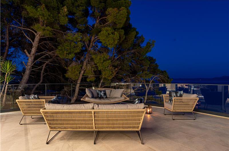 6 bedroom villa with infinity pool and sea views, Korcula Island, sleeps 12