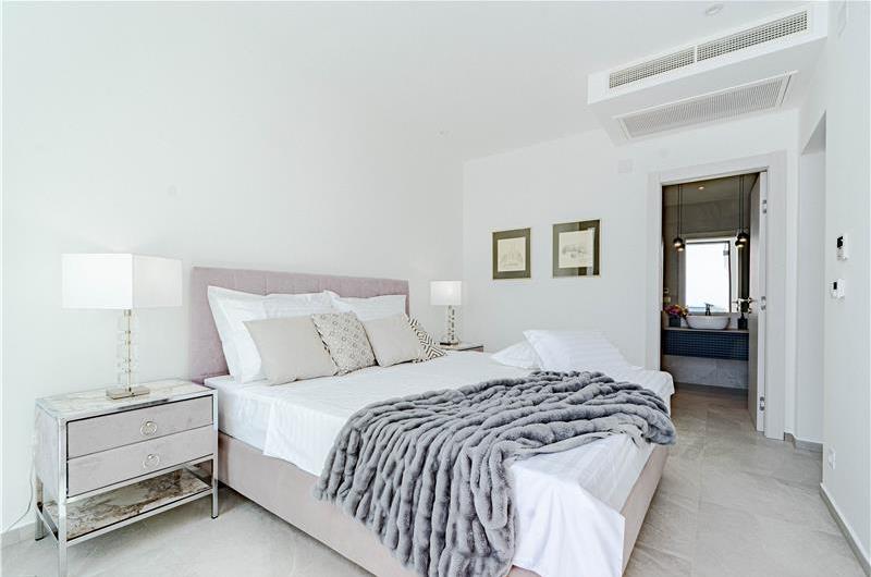 6 bedroom villa with infinity pool and sea views, Korcula Island, sleeps 12