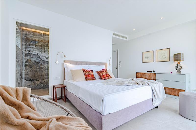 6 bedroom villa with infinity pool and sea views, Korcula Island, sleeps 12