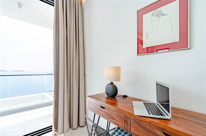 6 bedroom villa with infinity pool and sea views, Korcula Island, sleeps 12