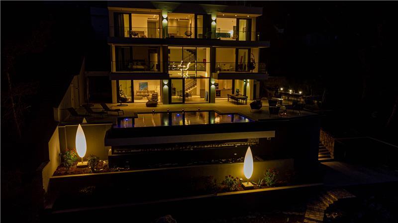 6 bedroom villa with infinity pool and sea views, Korcula Island, sleeps 12