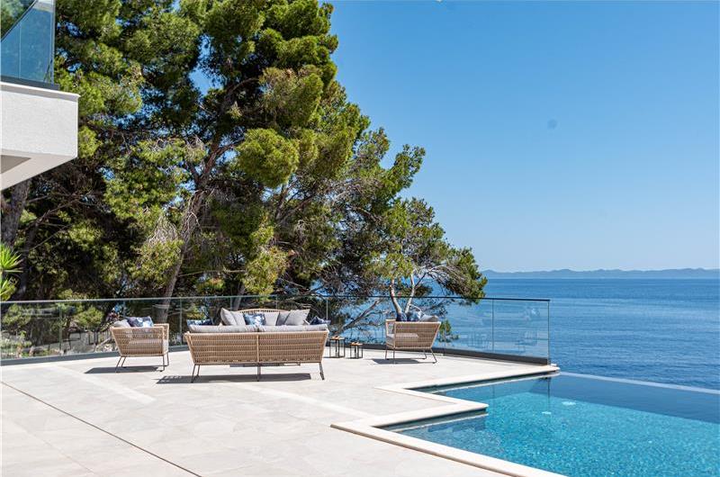 6 bedroom villa with infinity pool and sea views, Korcula Island, sleeps 12