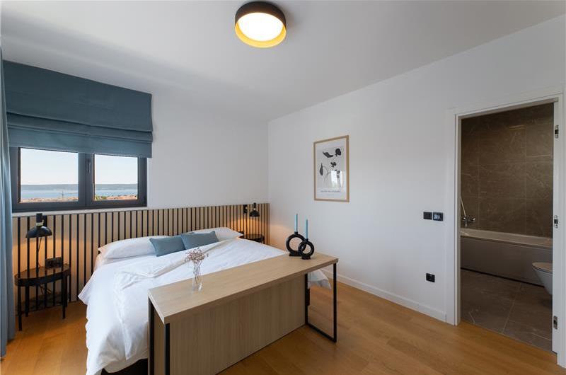 5 bedroom villa with pool near Split, sleeps 9