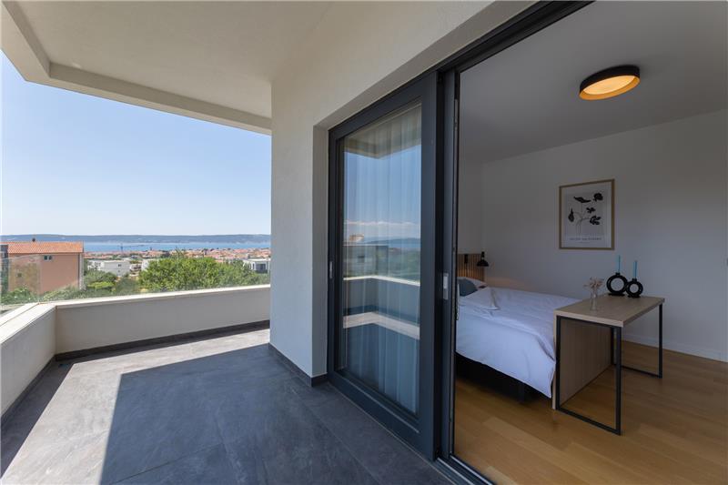 Sea-view villa in Trogir, photograph 20
