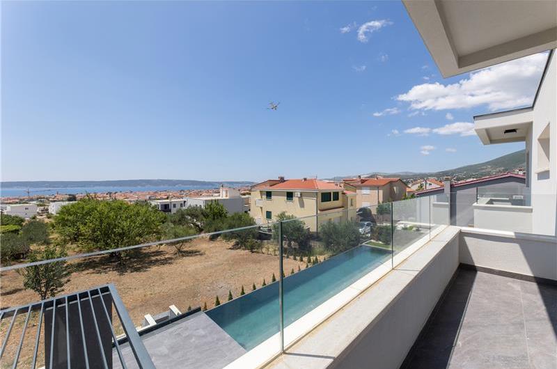 5 bedroom villa with pool near Split, sleeps 9