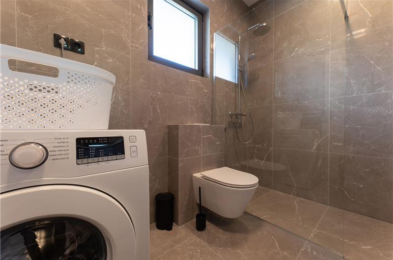 5 bedroom villa with pool near Split, sleeps 9