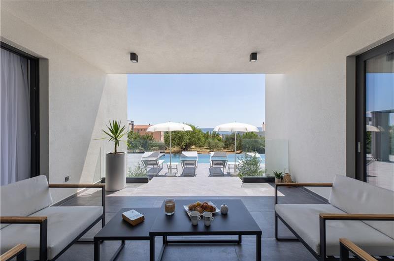 5 bedroom villa with pool near Split, sleeps 9