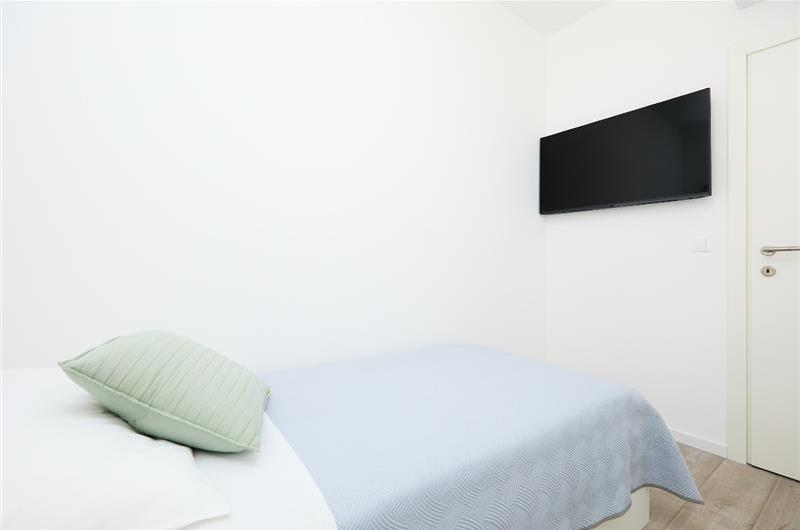 2 bedroom apartment in Lapad, Dubrovnik, sleeps 3