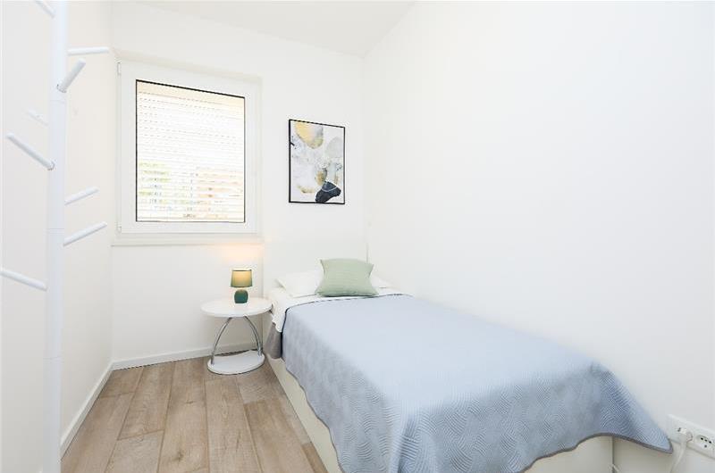 2 bedroom apartment in Lapad, Dubrovnik, sleeps 3