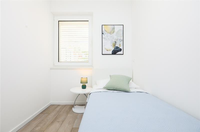 2 bedroom apartment in Lapad, Dubrovnik, sleeps 3