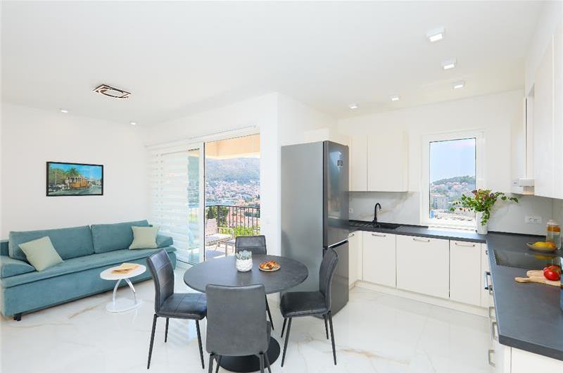 2 bedroom apartment in Lapad, Dubrovnik, sleeps 3