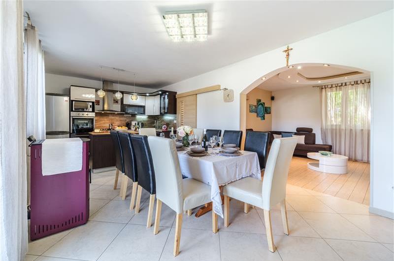 6 bedroom villa with pool in Milna, Brac Island sleeps 11