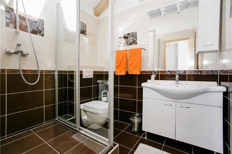 6 bedroom villa with pool in Milna, Brac Island sleeps 11