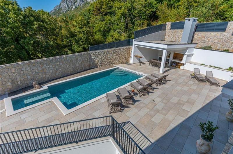 5 bedroom villa with pool near Crikvenica, sleeps 10
