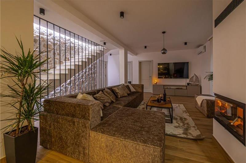 5 bedroom villa with pool near Crikvenica, sleeps 10