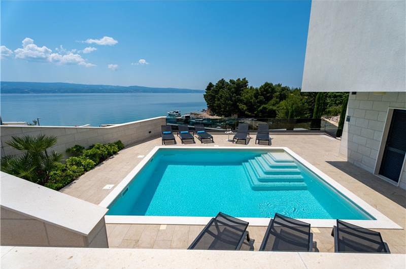 5 bedroom beachfront villa with heated pool near Omis, sleeps 9