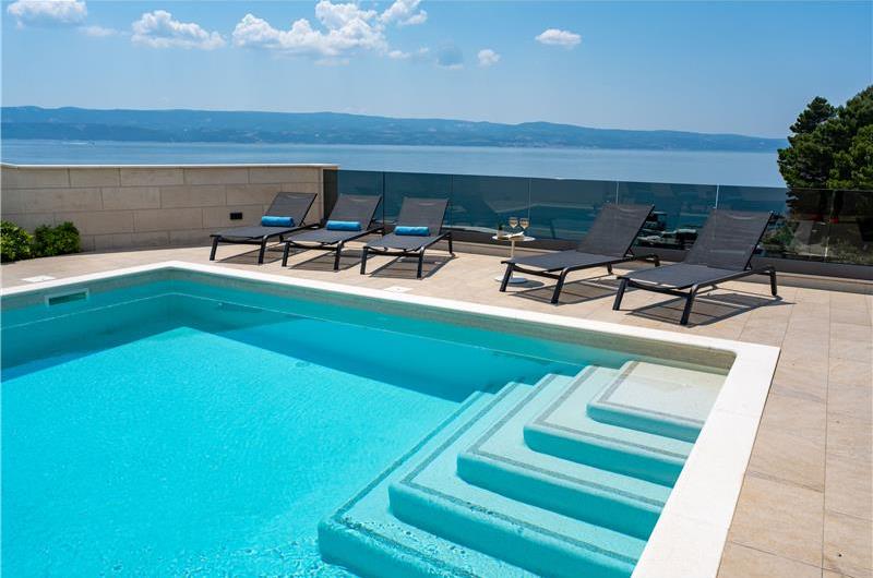 5 bedroom beachfront villa with heated pool near Omis, sleeps 9