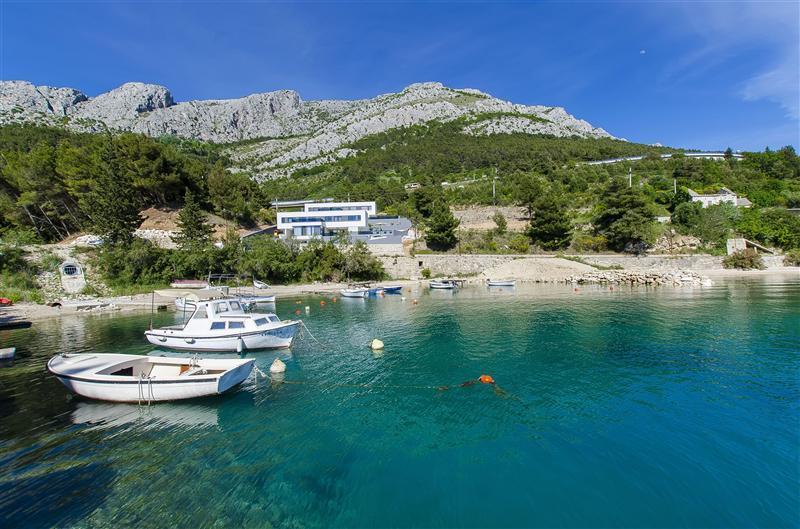 5 bedroom beachfront villa with heated pool near Omis, sleeps 9