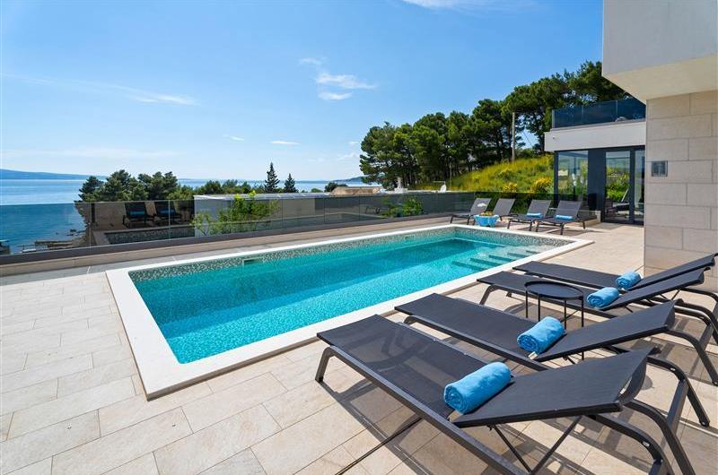 5 bedroom beachfront villa with heated pool near Omis, sleeps 9