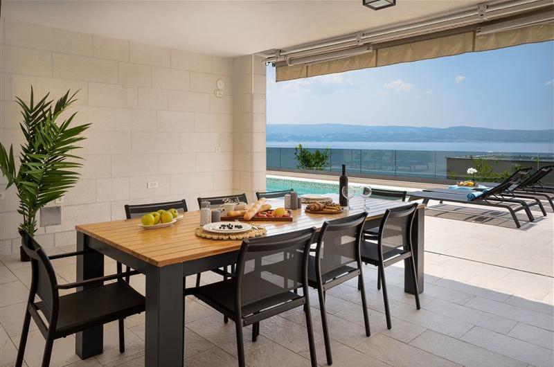 5 bedroom beachfront villa with heated pool near Omis, sleeps 9