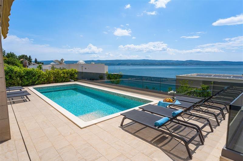 5 bedroom beachfront villa with heated pool near Omis, sleeps 9