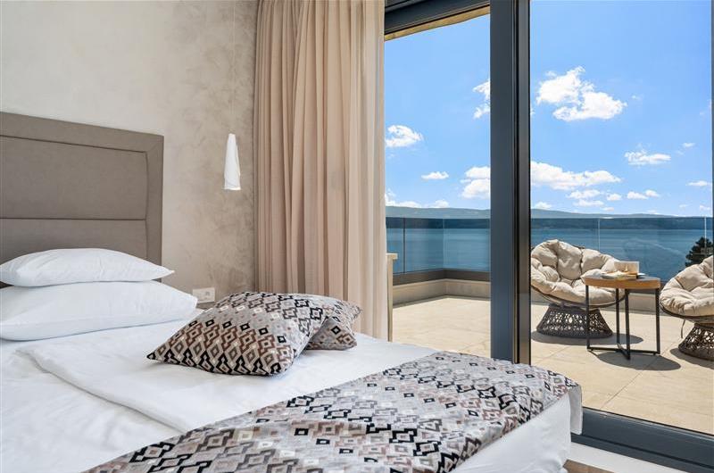 5 bedroom beachfront villa with heated pool near Omis, sleeps 9