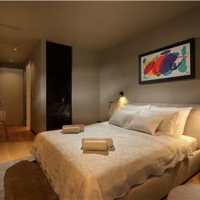 Luxury 5-Bedroom Sea-View Villa with Heated Infinity Pool in Orasac near Dubrovnik – Sleeps 10