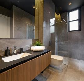 Luxury 5-Bedroom Sea-View Villa with Heated Infinity Pool in Orasac near Dubrovnik – Sleeps 10