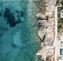 5-Bedroom Beachfront Villa with Heated Infinity Pool and Elevator near Dubrovnik – Sleeps 10