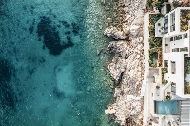 Beachfront villa in Zaton, photograph 3