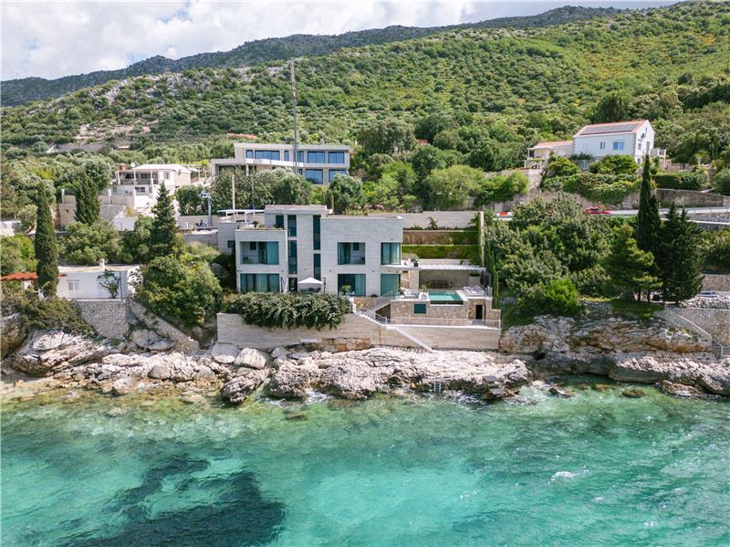 Beachfront villa in Zaton, photograph 1