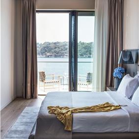 5-Bedroom Beachfront Villa with Heated Infinity Pool and Elevator near Dubrovnik – Sleeps 10